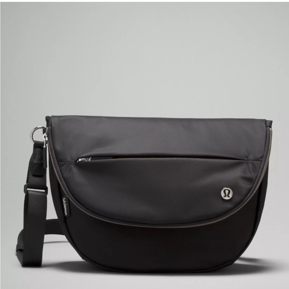 Lululemon Athletica Black Crossbody Bag with Sleek Design